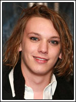 Jamie Campbell Bower será Waymar Royce en Juego de Tronos