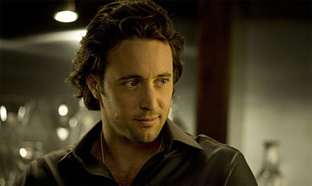 Alex O'Loughlin protagonizará el remake de Hawaii 5-0