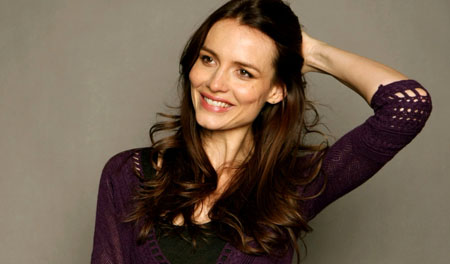 Saffron Burrows se une al spinoff de Bones