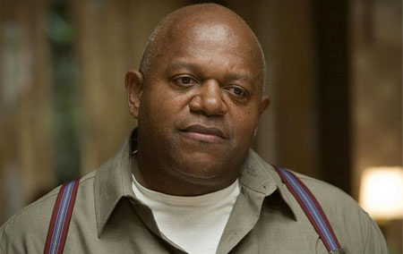 Charles S. Dutton, primera incorporación al reparto de Powers