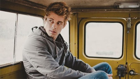 Luke Mitchell se une al reparto de The Tomorrow People