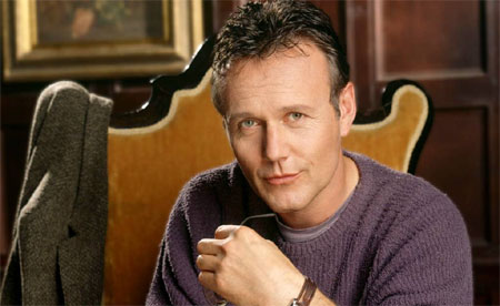 Anthony Head se une al reparto de The Selection