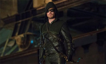 Póster oficial de la segunda temporada de Arrow